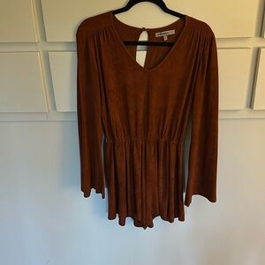 Long sleeve velvet romper